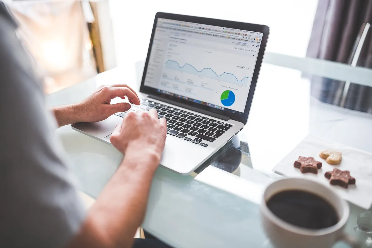 analytics, charts, graphics, marketing, traffic, seo, macbook, laptop, typing, working, technology, analytics, analytics, seo, seo, seo, seo, seo. Product launch marketing benchmarks: baselines, ranges and outliers