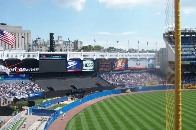 Second day of launch event for the SCO OpenServer Release 6 "Legend" operating system product. Held on June 22, 2005, at Yankee Stadium. Included in attendance were SCO executives,. Product marketing strategy examples: the patterns that repeat